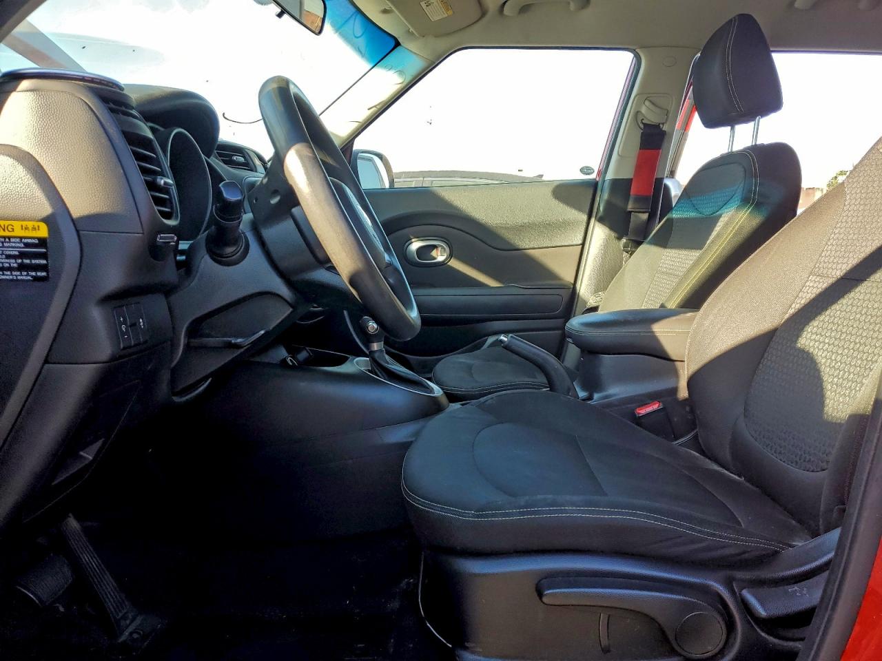 2014 KIA SOUL + photo 19