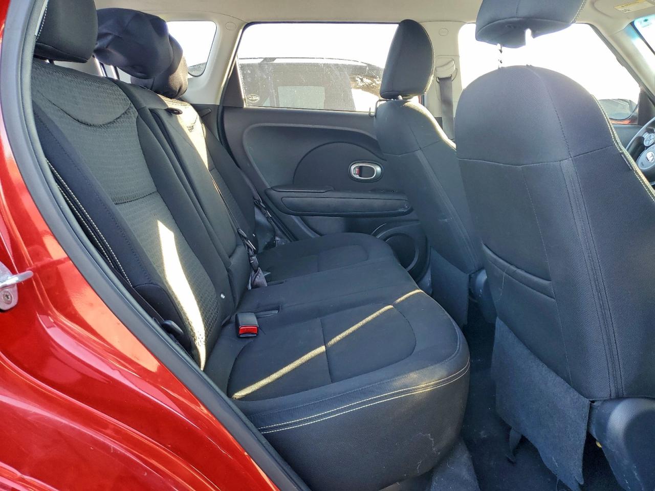 2014 KIA SOUL + photo 28