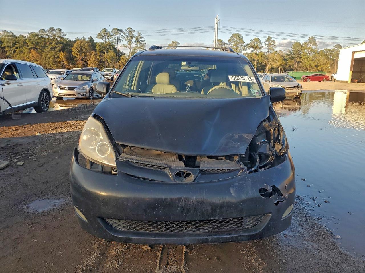 2008 TOYOTA SIENNA XLE photo 13