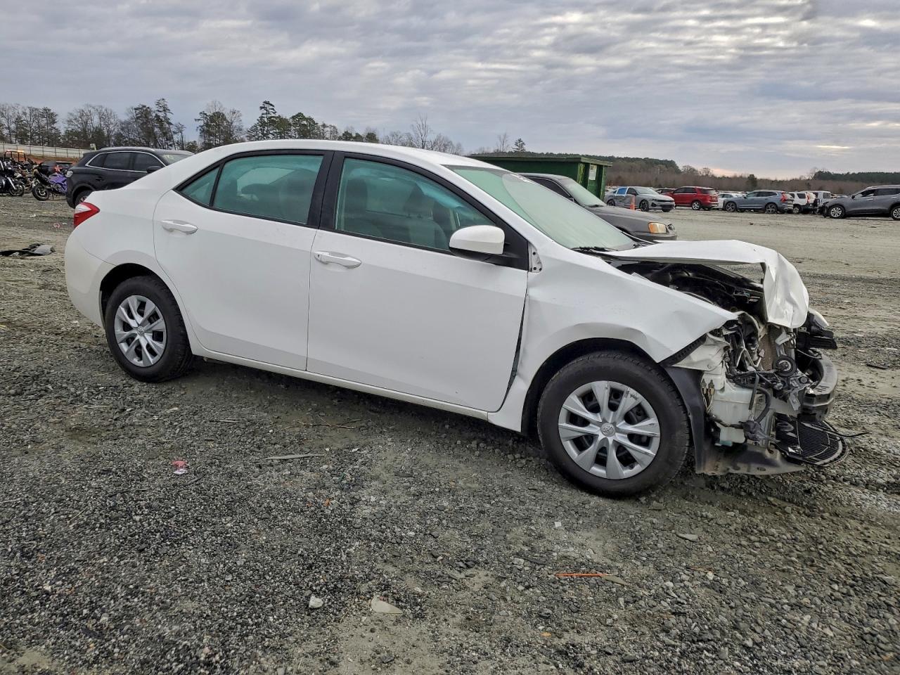 2014 TOYOTA COROLLA L photo 7