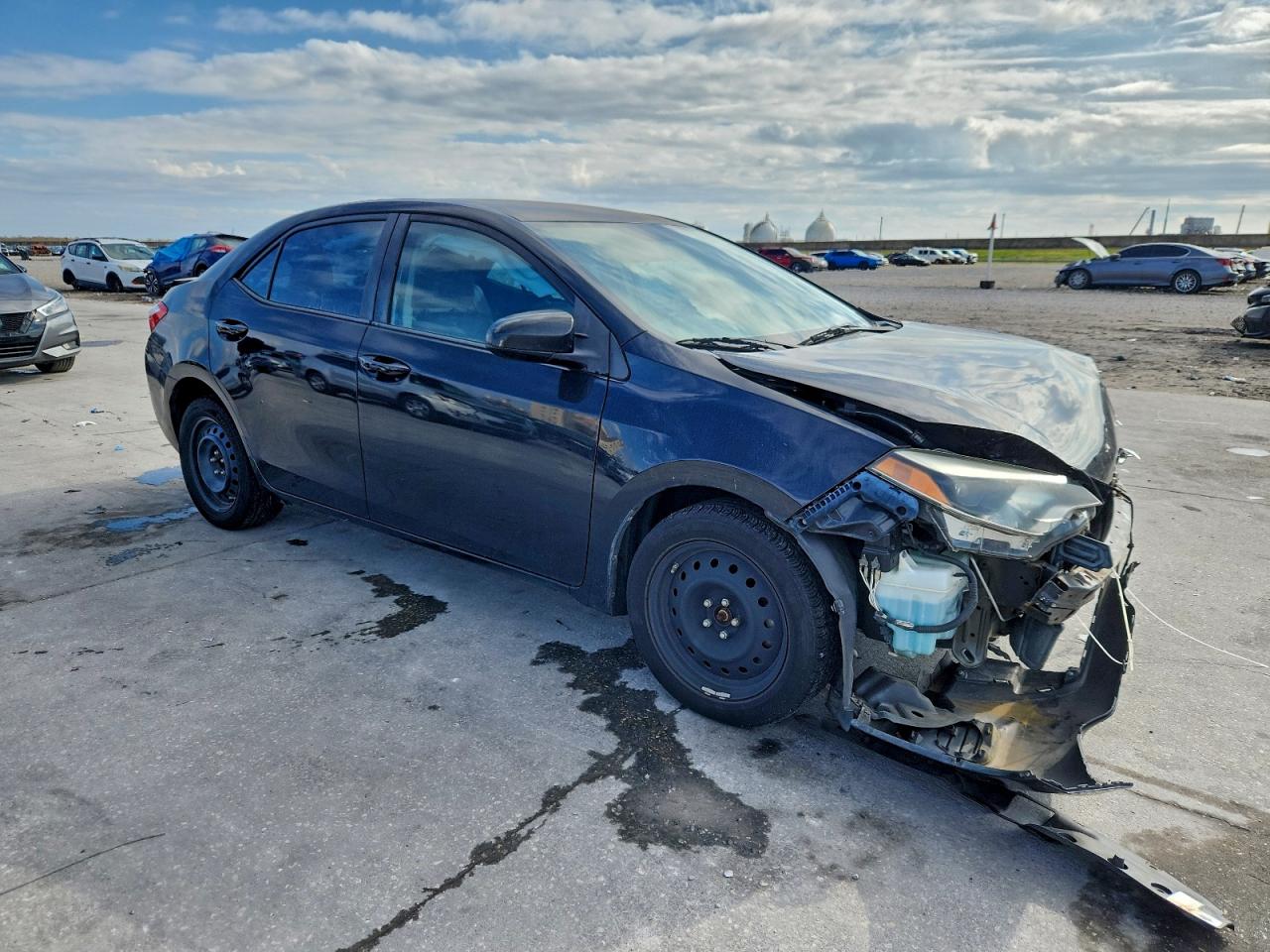 2015 TOYOTA COROLLA L photo 4