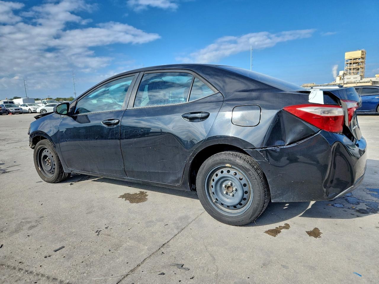 2015 TOYOTA COROLLA L photo 2