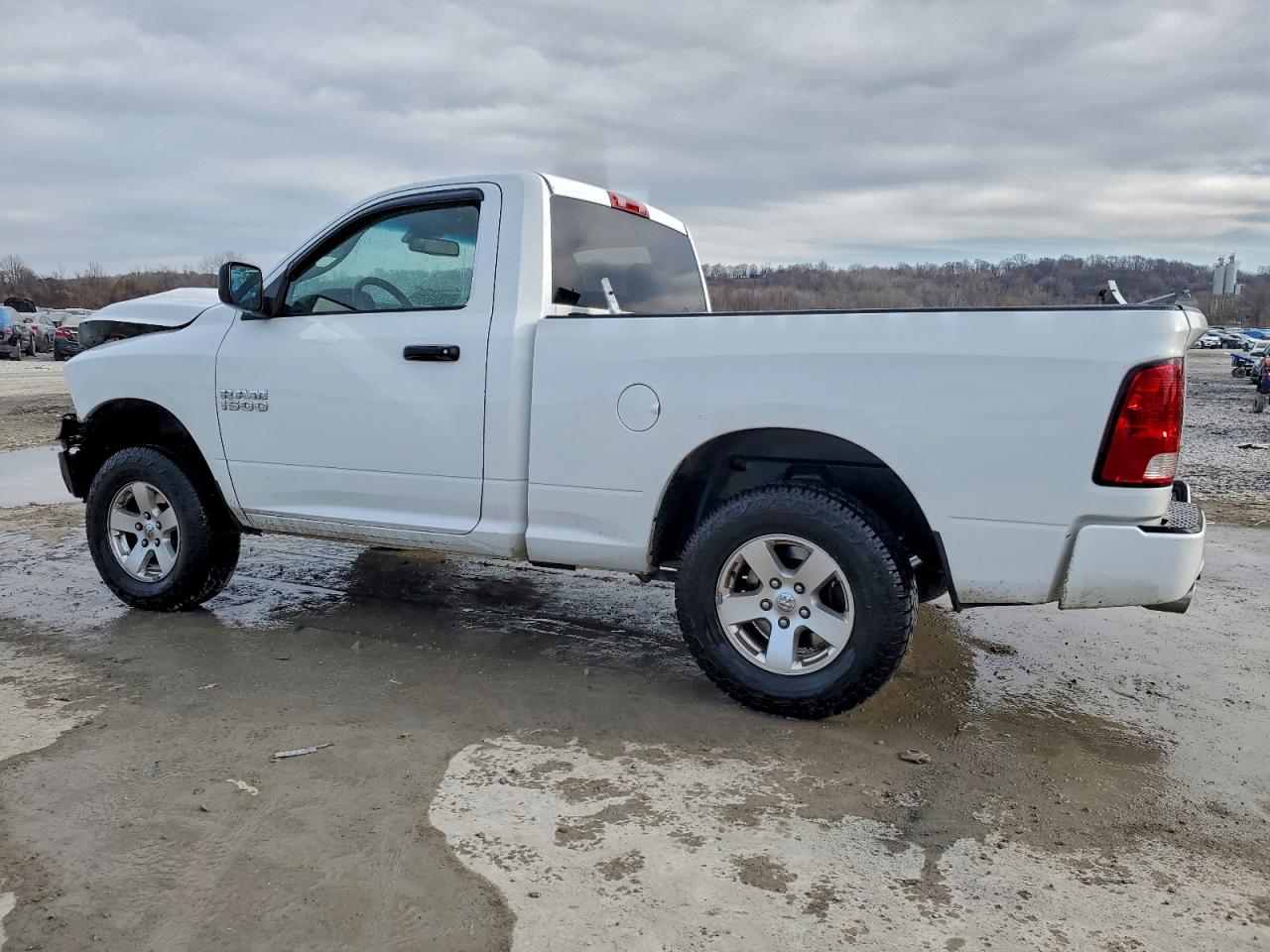 2015 RAM 1500 ST photo 2
