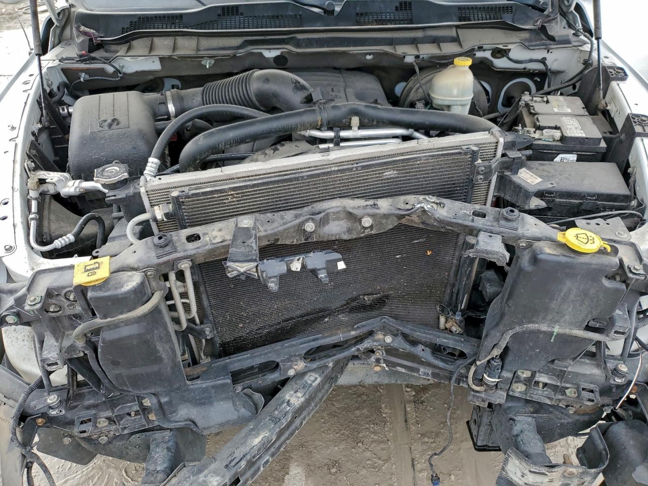2015 RAM 1500 ST photo 11