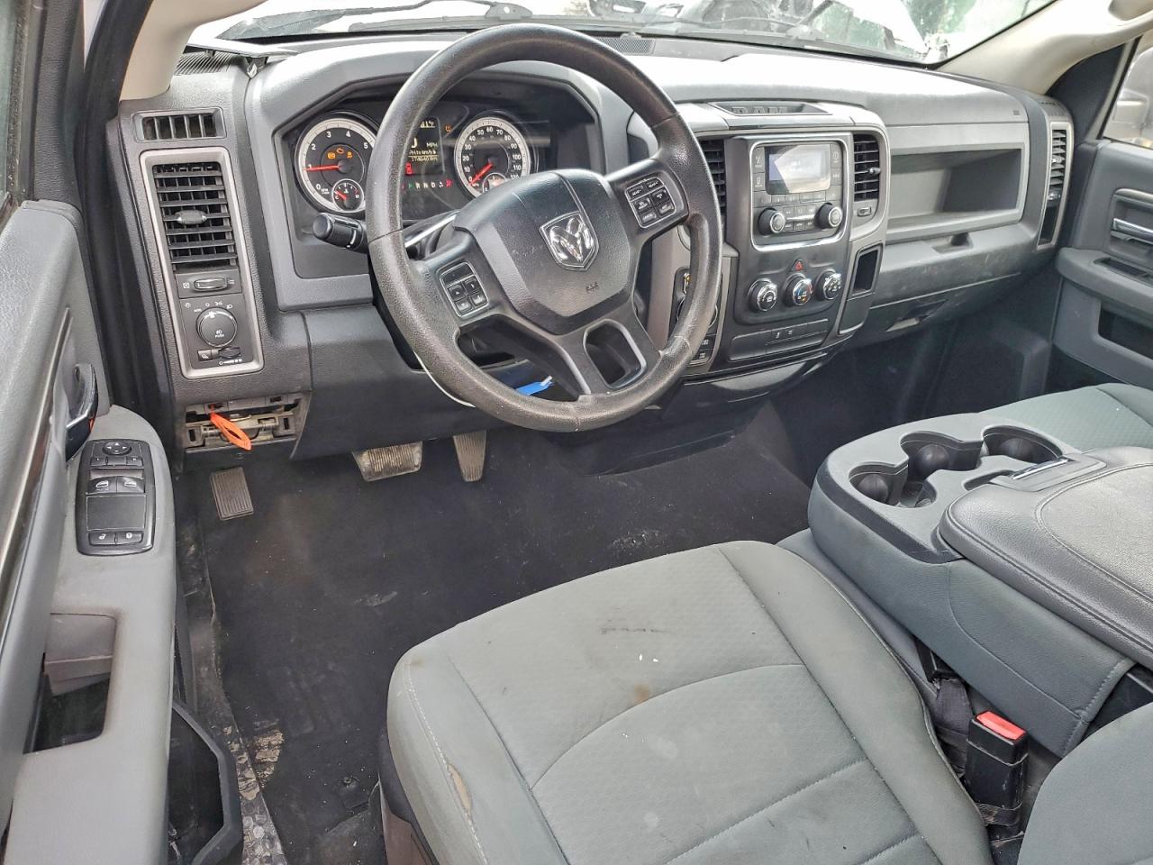 2015 RAM 1500 ST photo 8