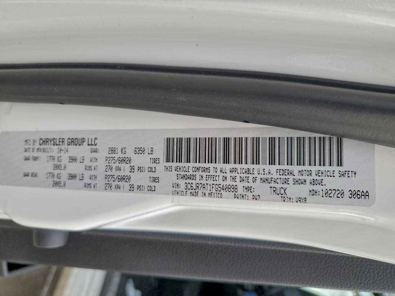 2015 RAM 1500 ST photo 13