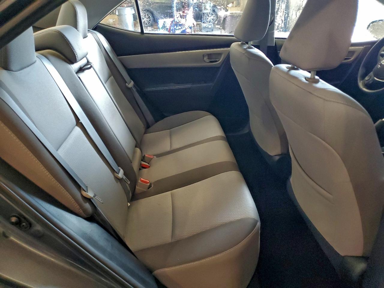 2017 TOYOTA COROLLA L photo 37