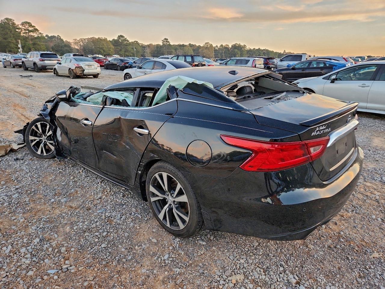 2017 NISSAN MAXIMA 3.5S photo 2