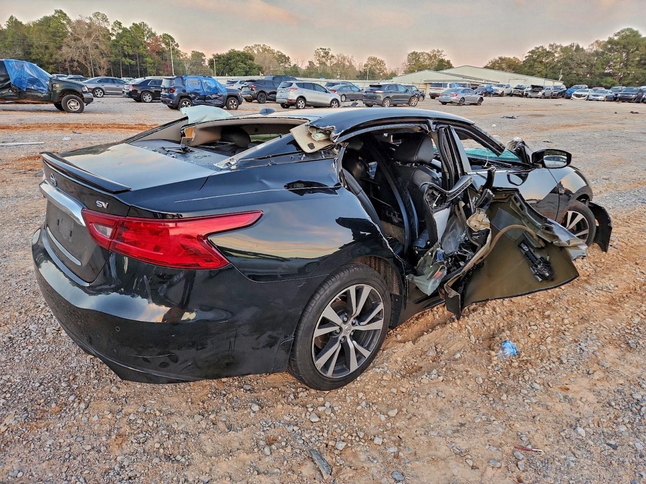 2017 NISSAN MAXIMA 3.5S photo 3