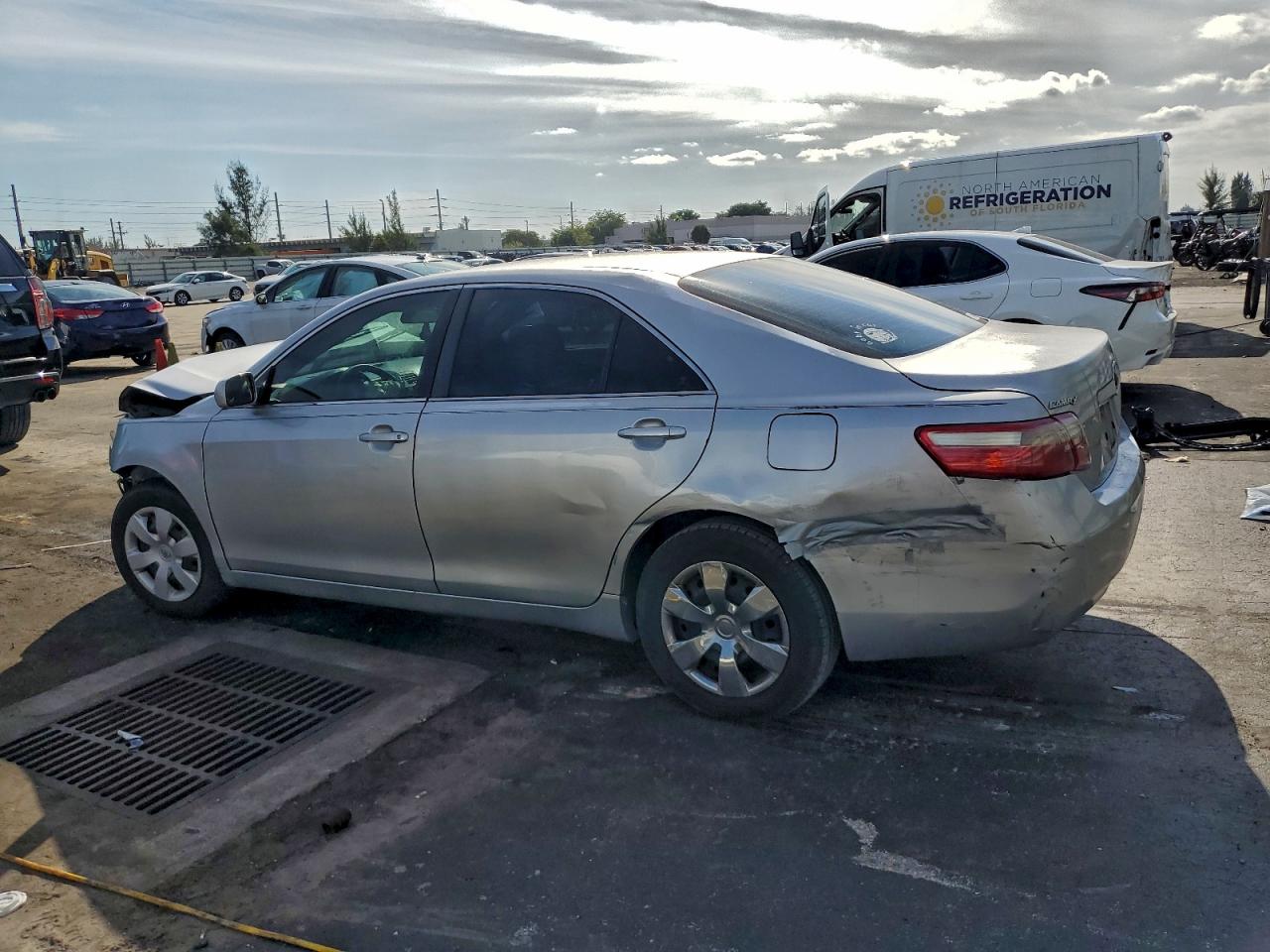 2007 TOYOTA CAMRY CE photo 2