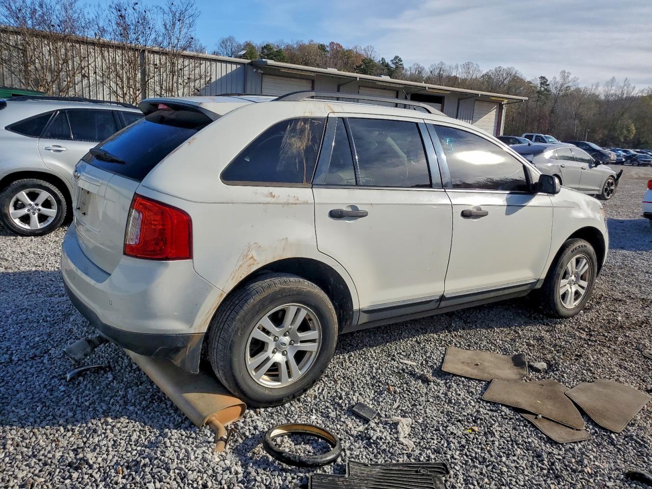 2013 FORD EDGE SE photo 3