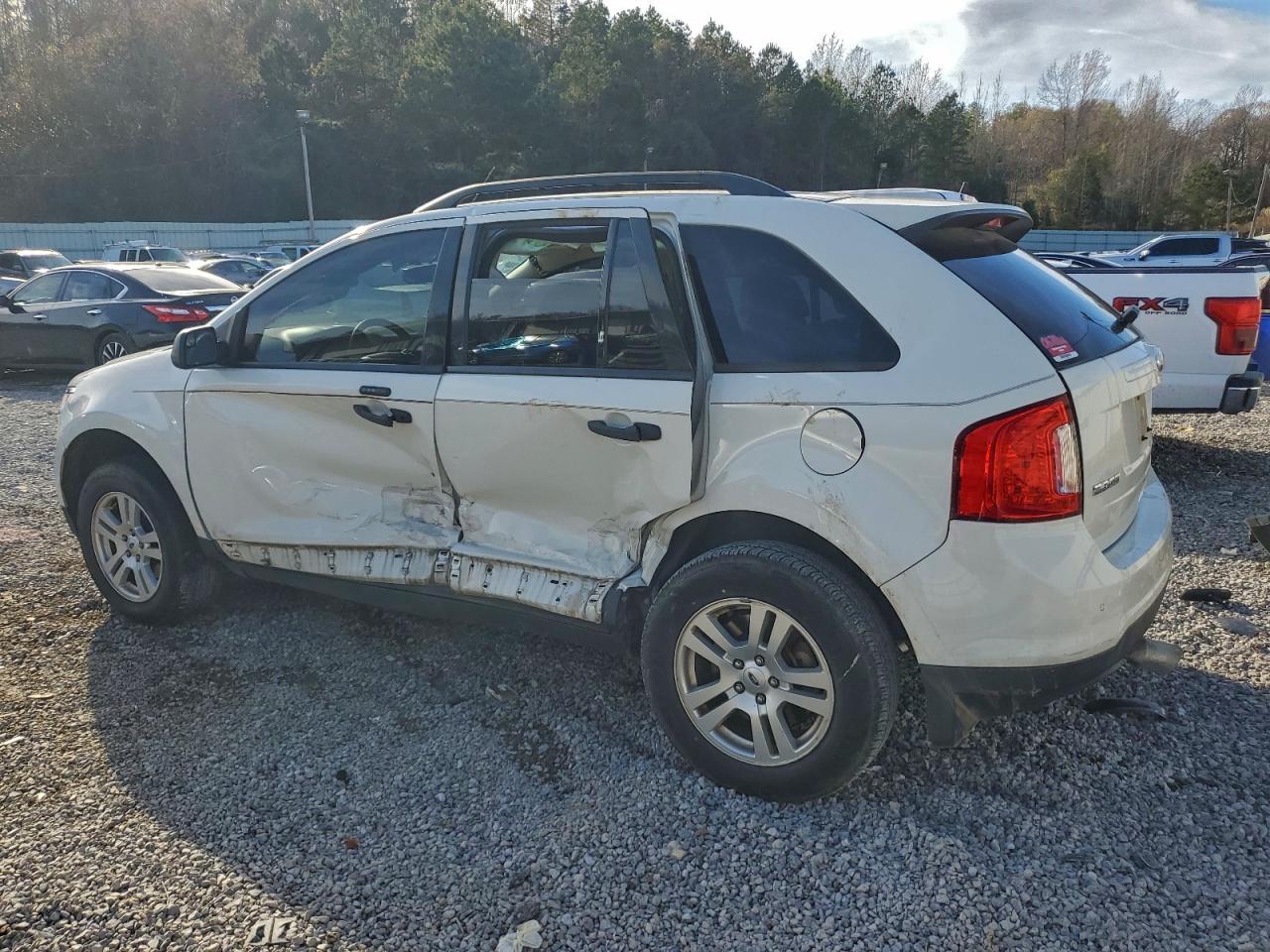 2013 FORD EDGE SE photo 2