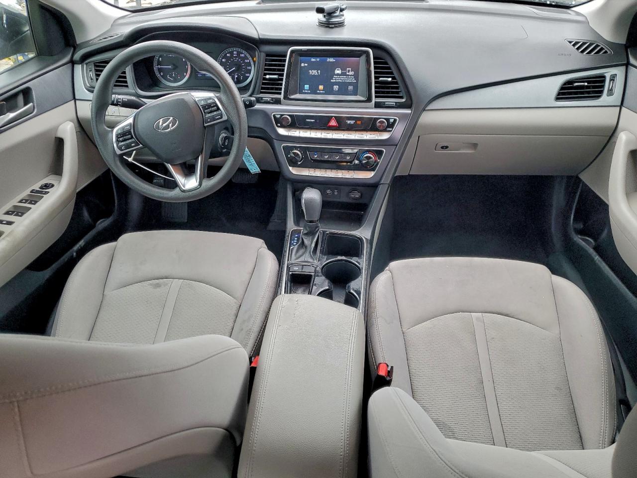 2018 HYUNDAI SONATA SE photo 8