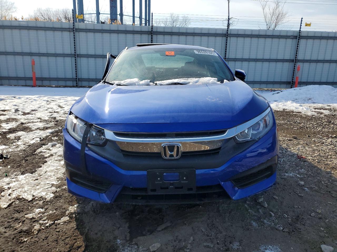 2017 HONDA CIVIC LX photo 5