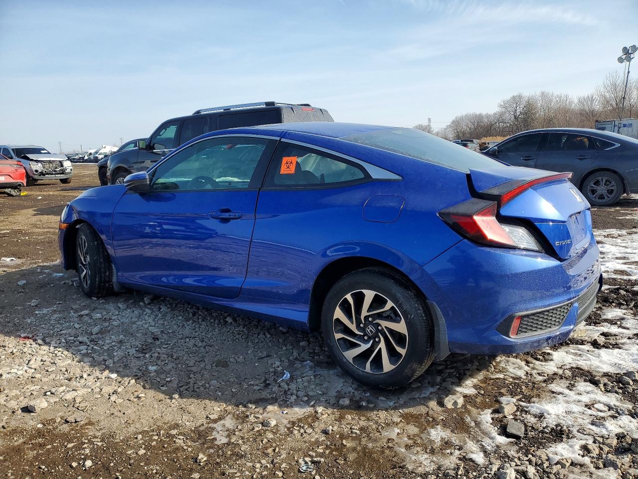 2017 HONDA CIVIC LX photo 2
