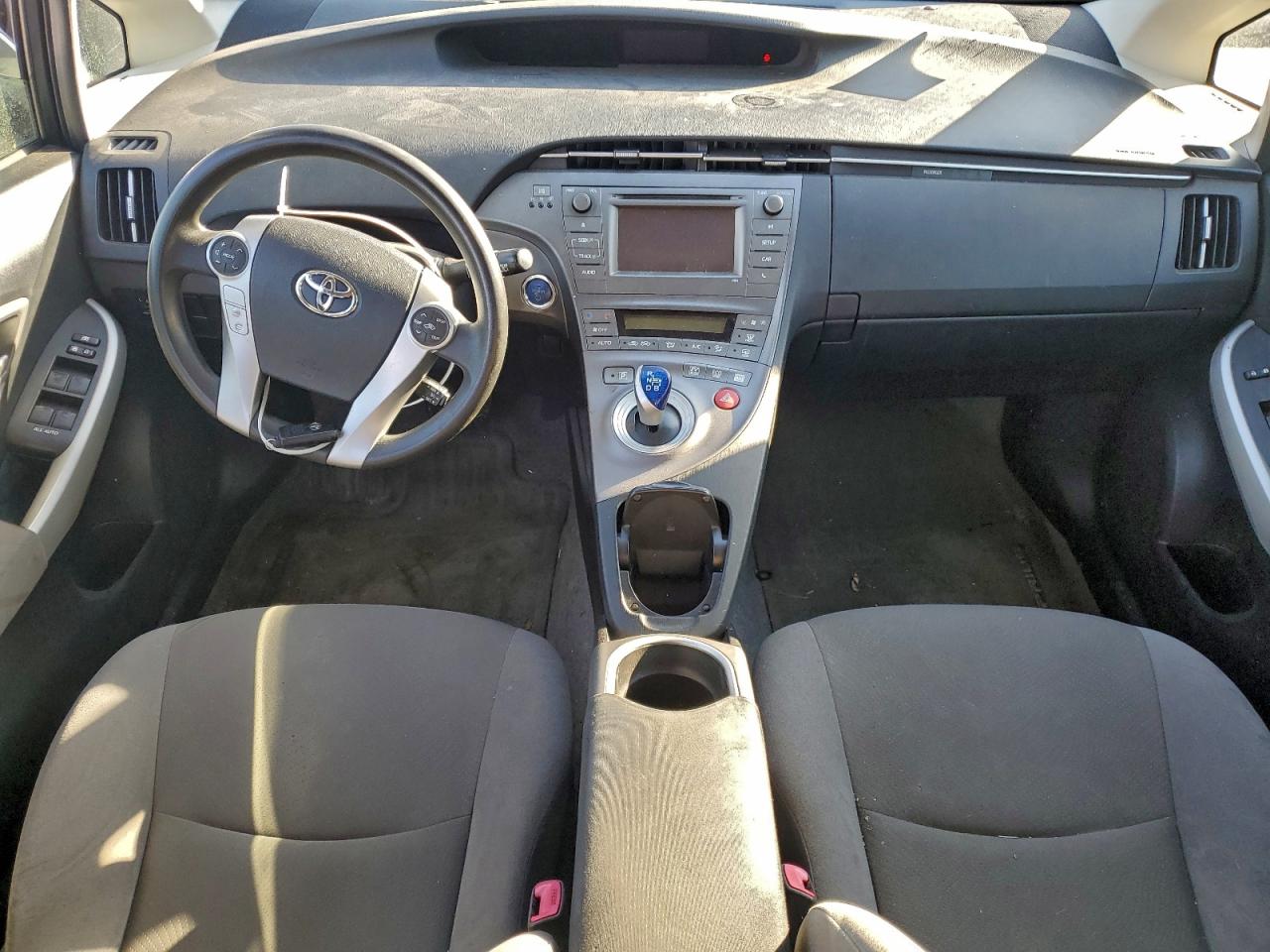 2012 TOYOTA PRIUS photo 8