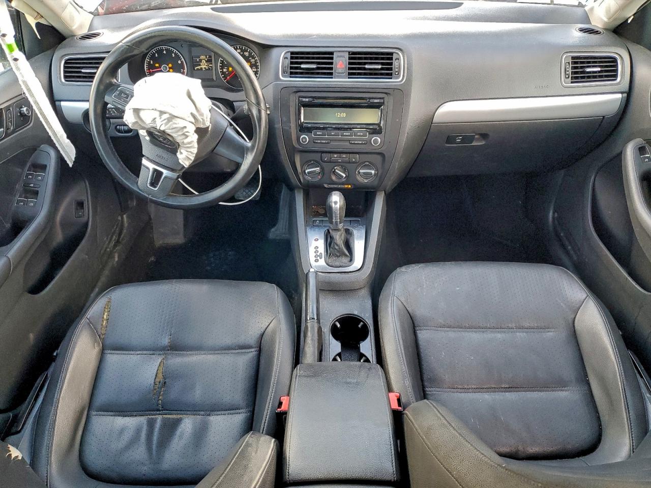 2014 VOLKSWAGEN JETTA SE photo 8