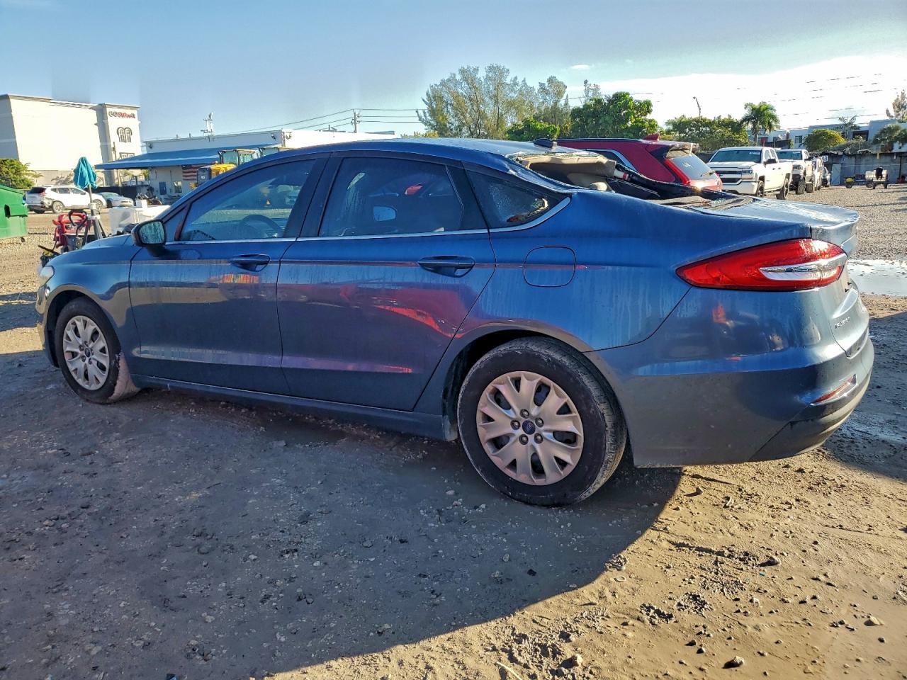 2019 FORD FUSION S photo 2