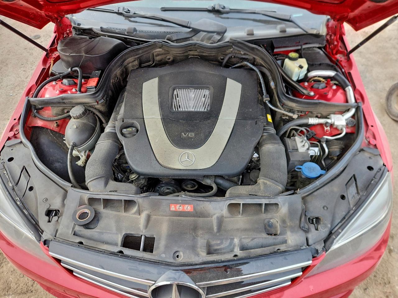 2011 MERCEDES-BENZ C 300 photo 21