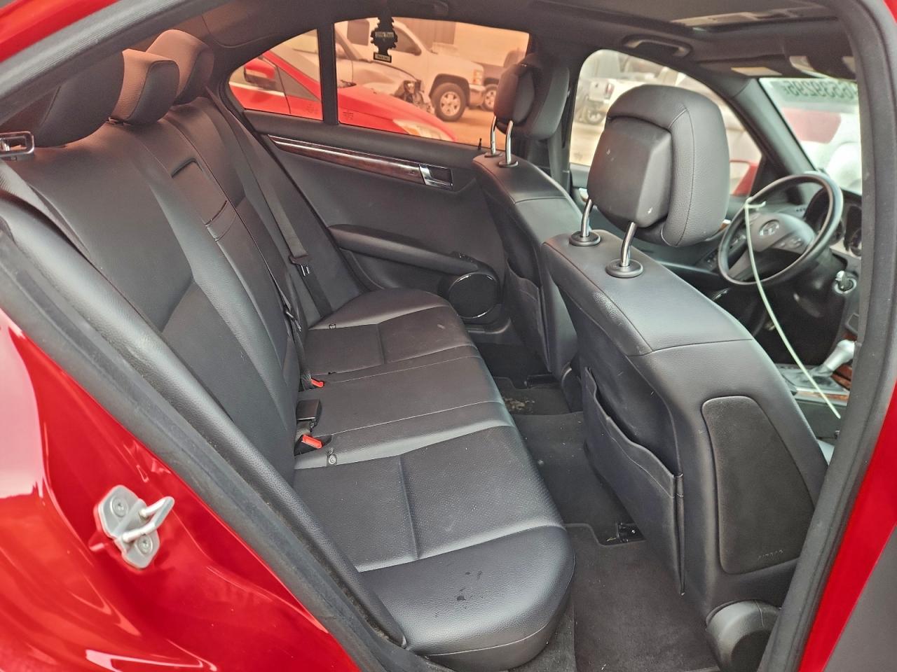 2011 MERCEDES-BENZ C 300 photo 19