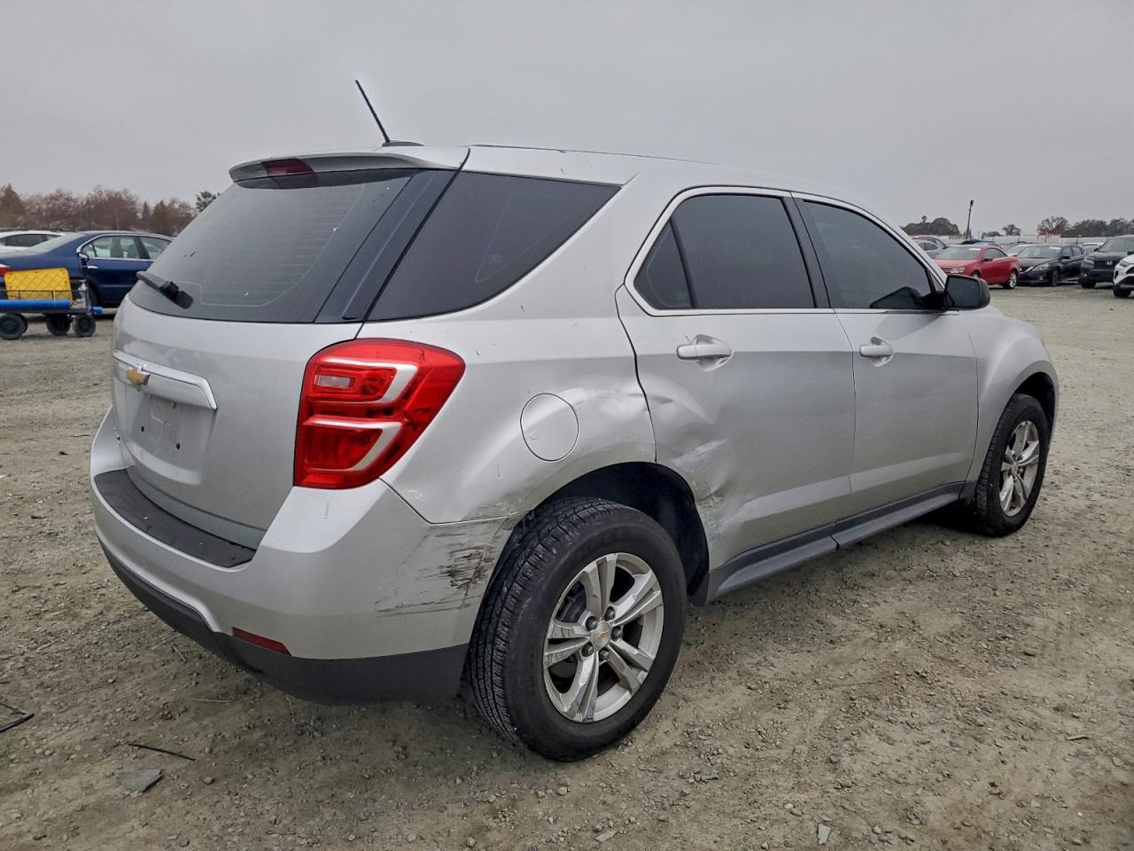 2017 CHEVROLET EQUINOX LS photo 5