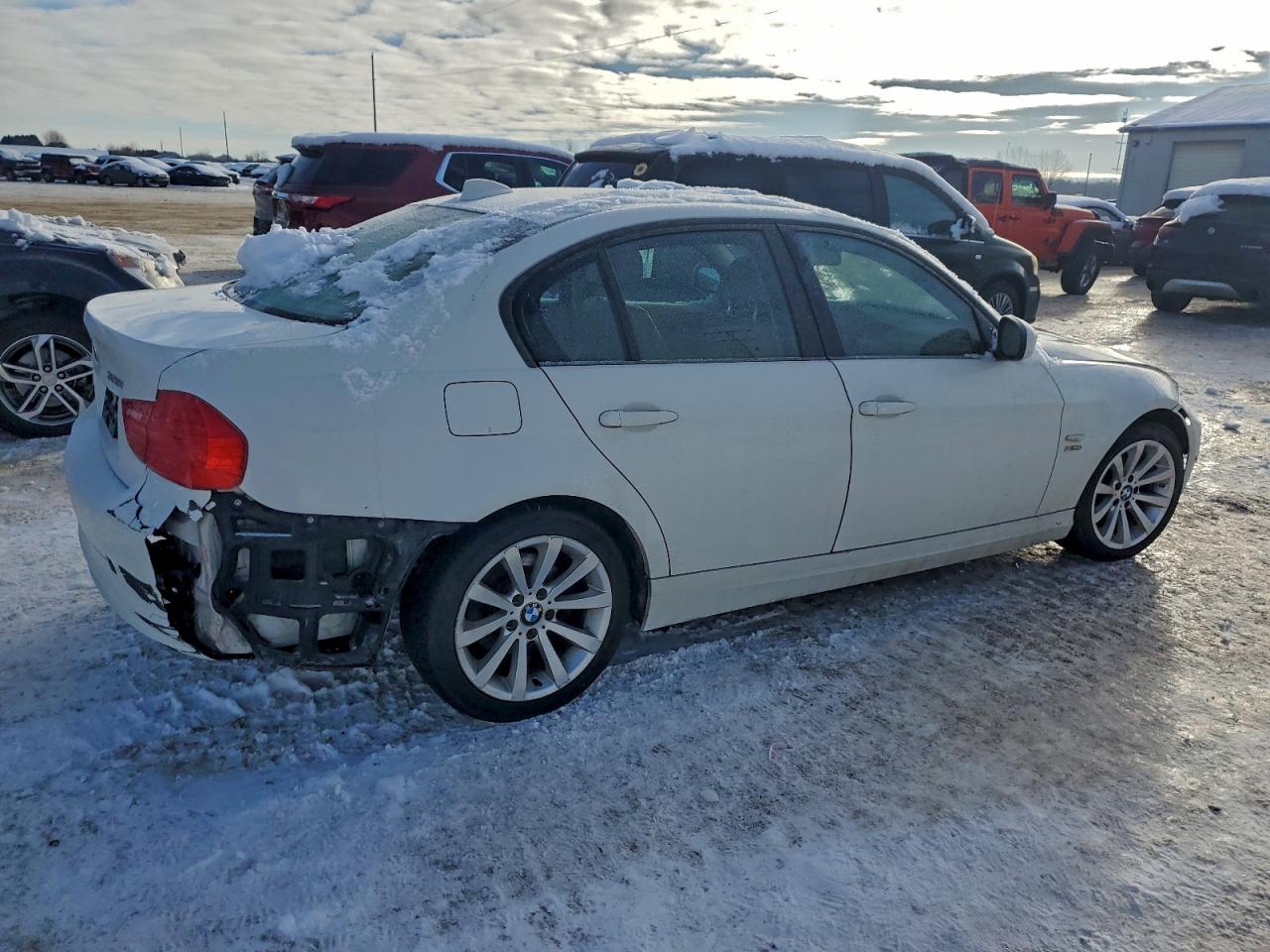 2011 BMW 328 XI SULEV photo 3