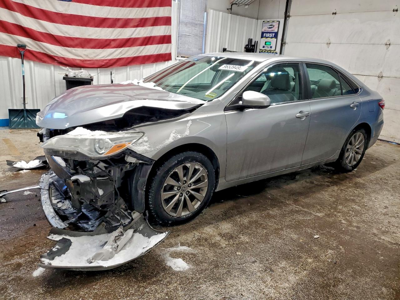 2015 TOYOTA CAMRY
