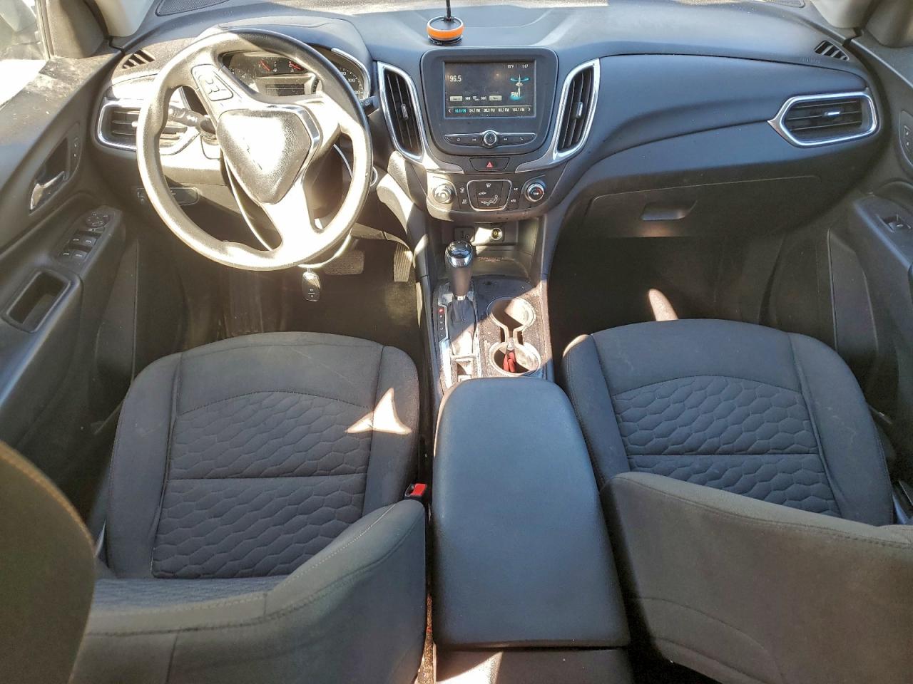 2018 CHEVROLET EQUINOX LT photo 8