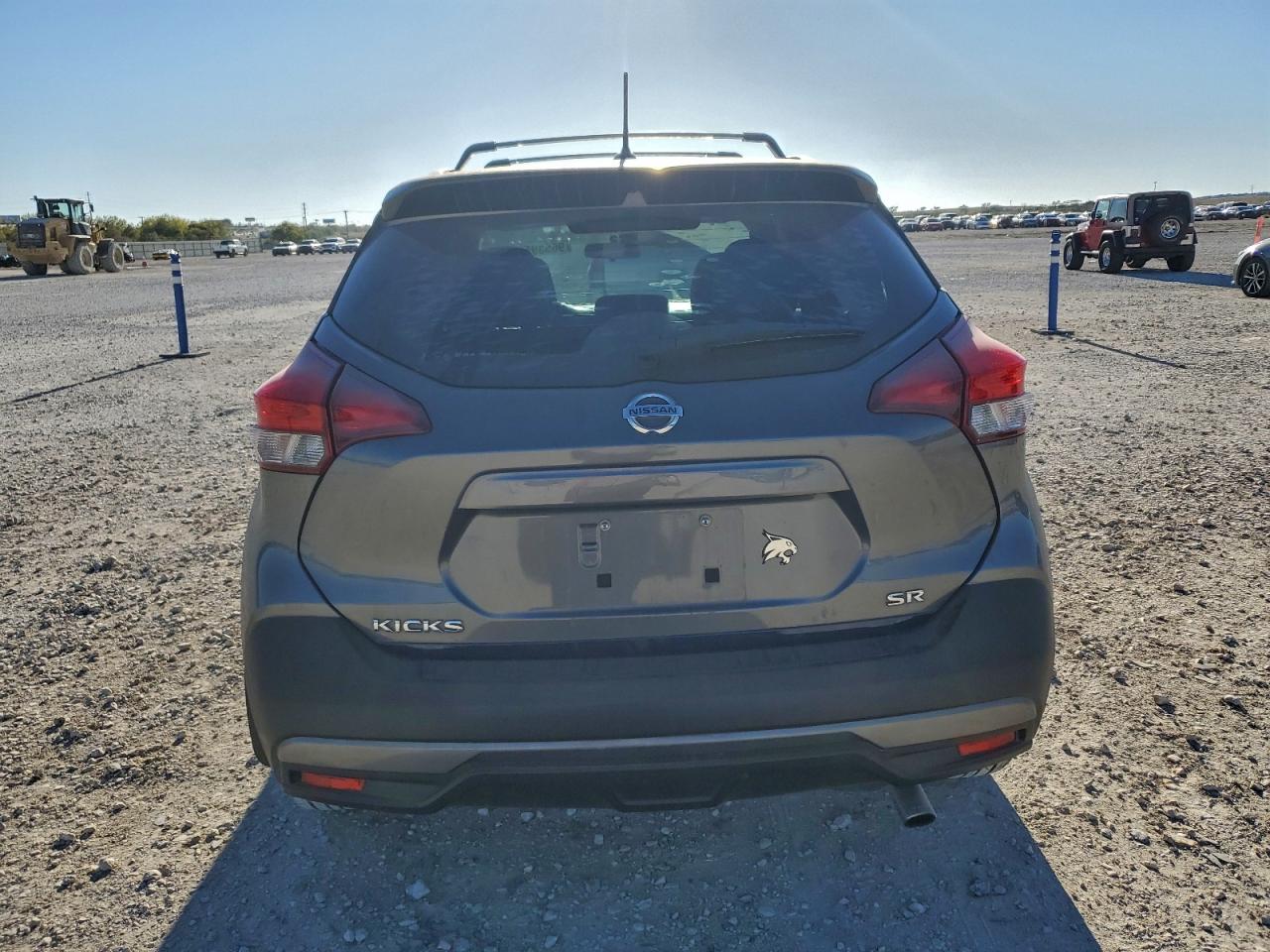 2018 NISSAN KICKS S photo 6
