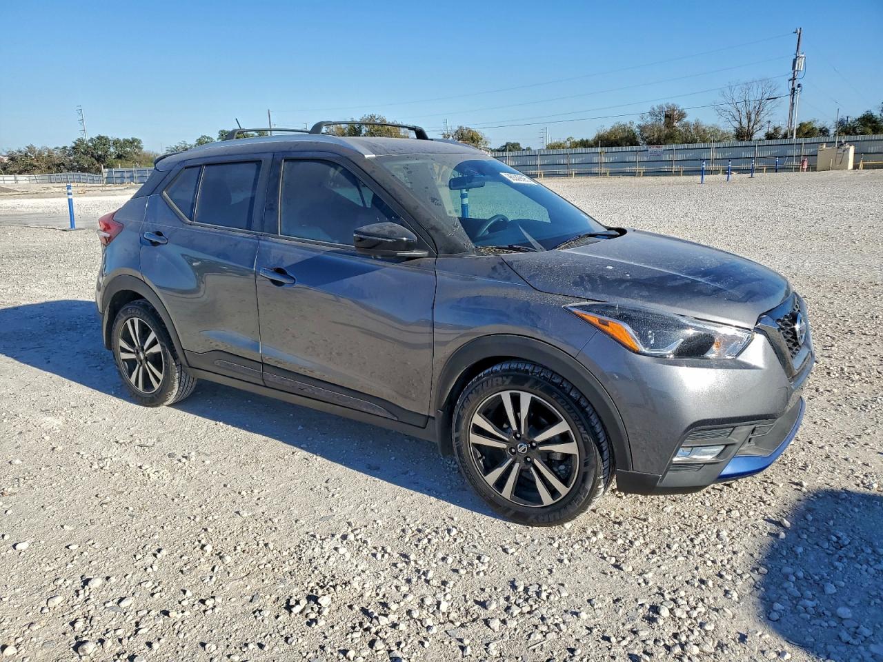 2018 NISSAN KICKS S photo 4
