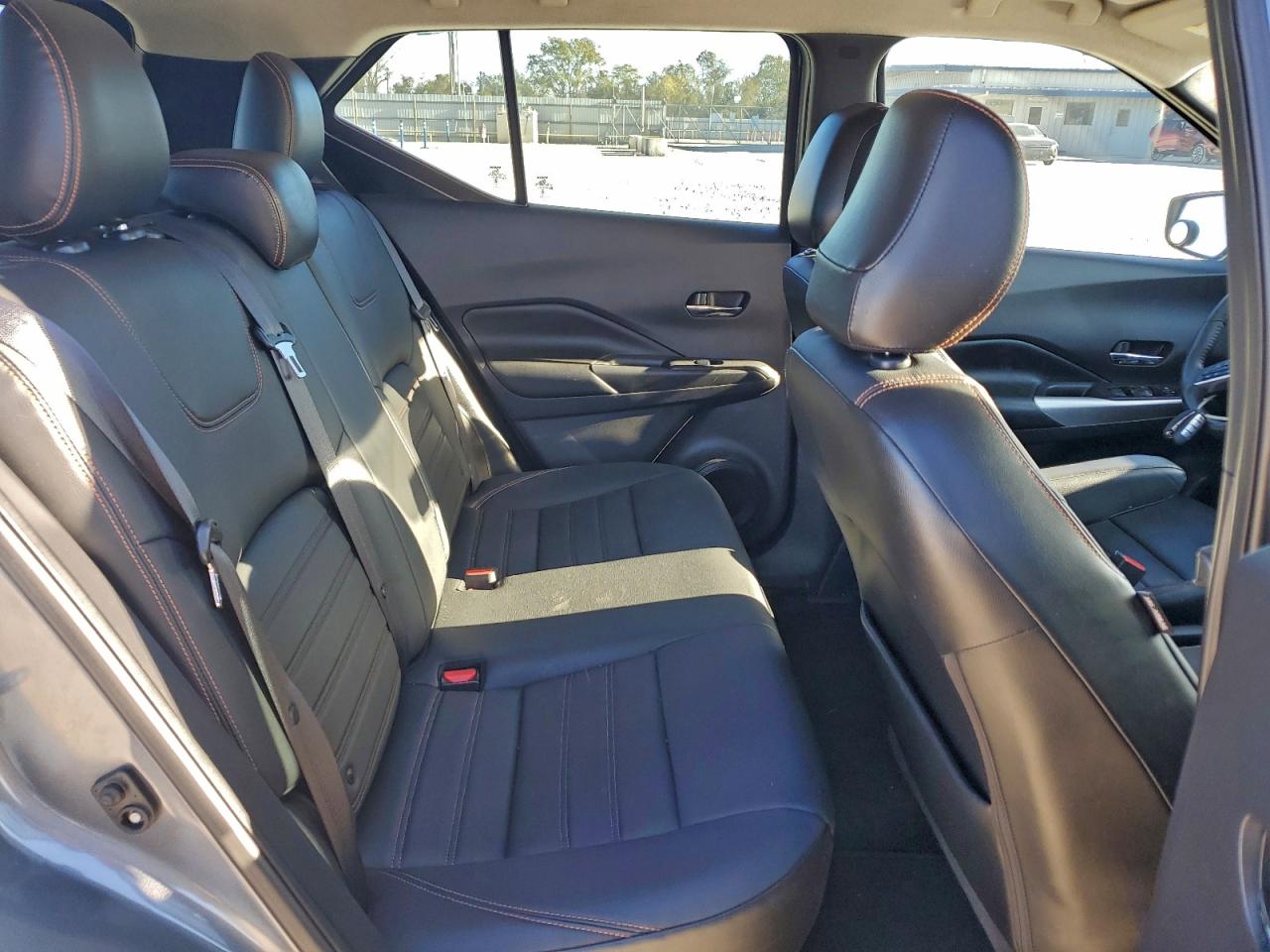 2018 NISSAN KICKS S photo 11