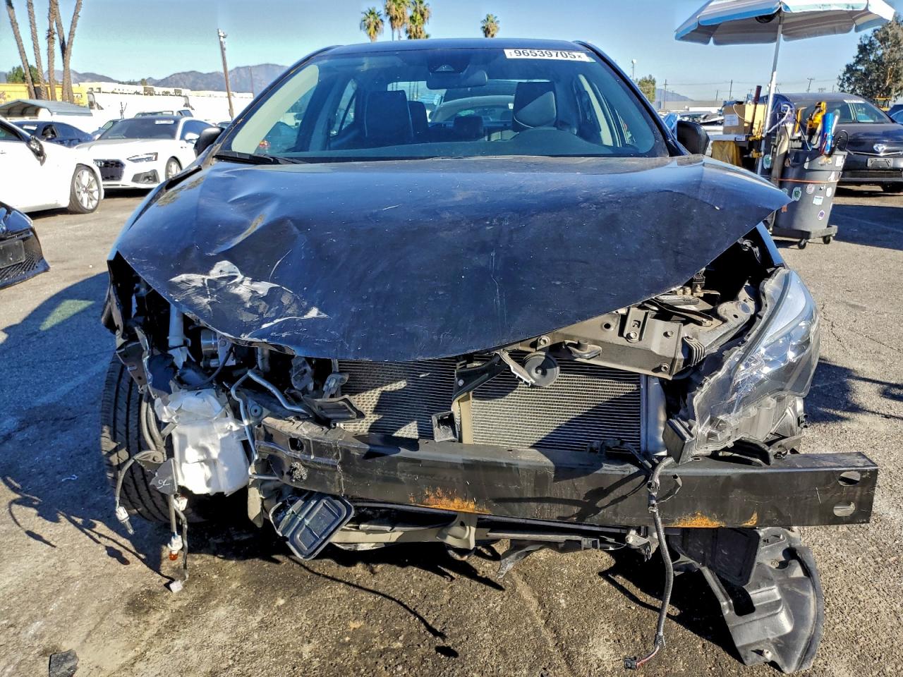 2017 TOYOTA COROLLA L photo 5