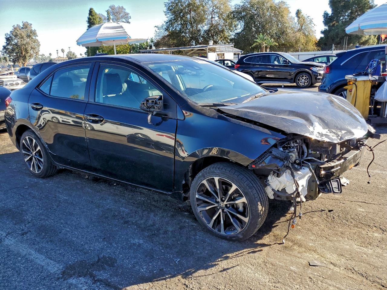2017 TOYOTA COROLLA L photo 4
