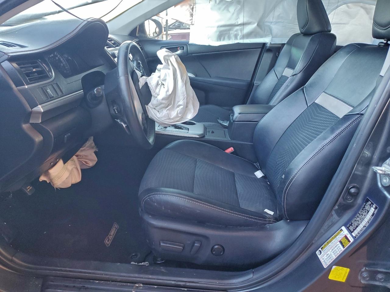 2012 TOYOTA CAMRY BASE photo 7