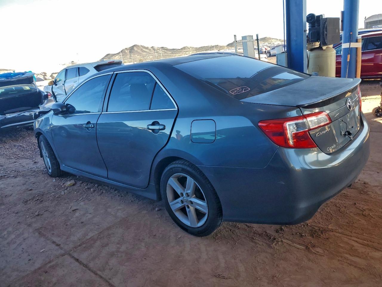 2012 TOYOTA CAMRY BASE photo 2