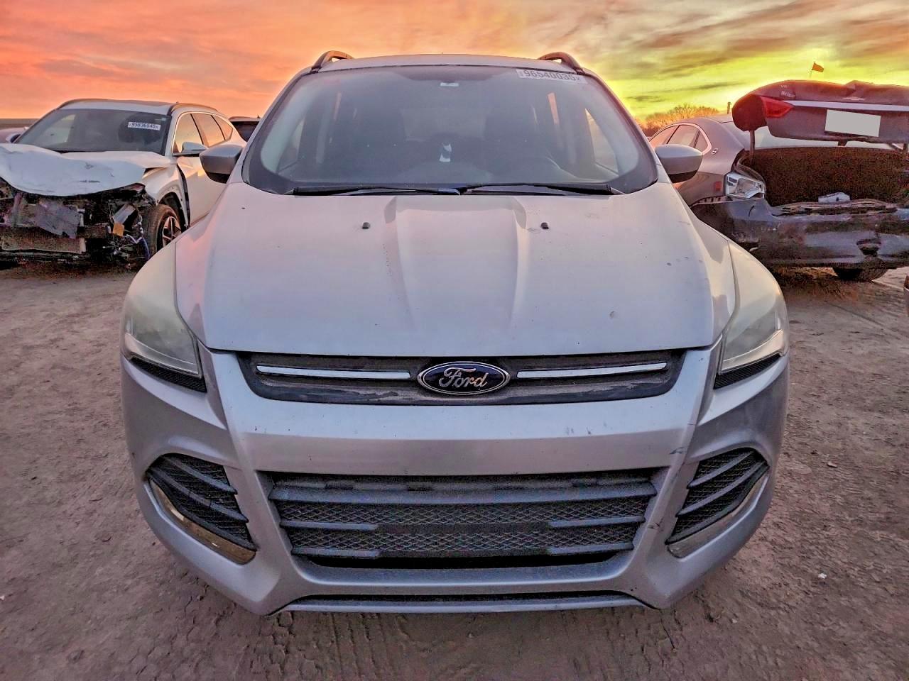 2014 FORD ESCAPE SE photo 5