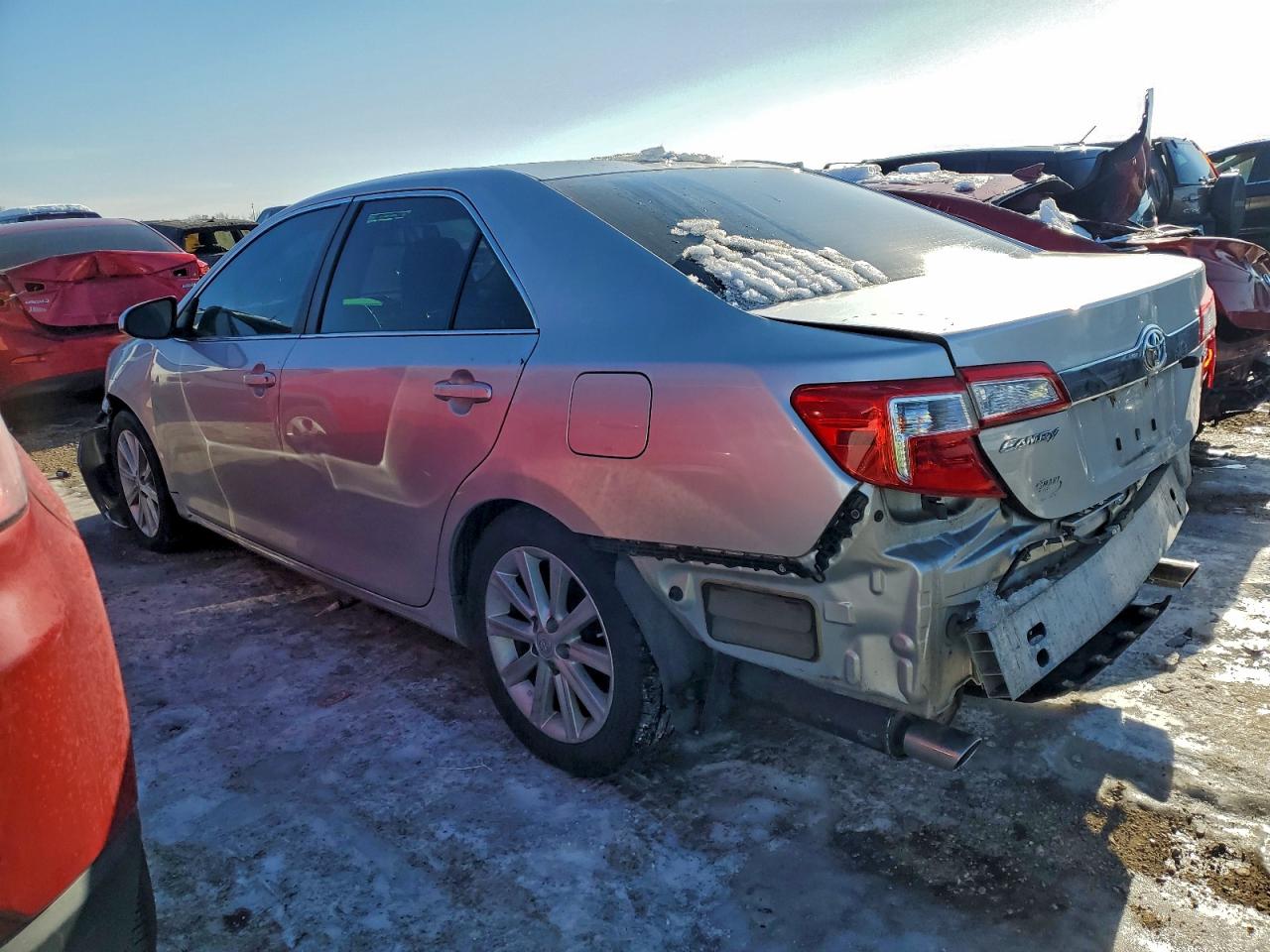 2012 TOYOTA CAMRY SE photo 2