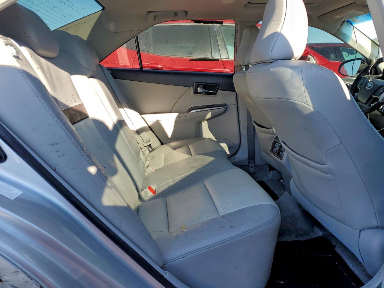 2012 TOYOTA CAMRY SE photo 10
