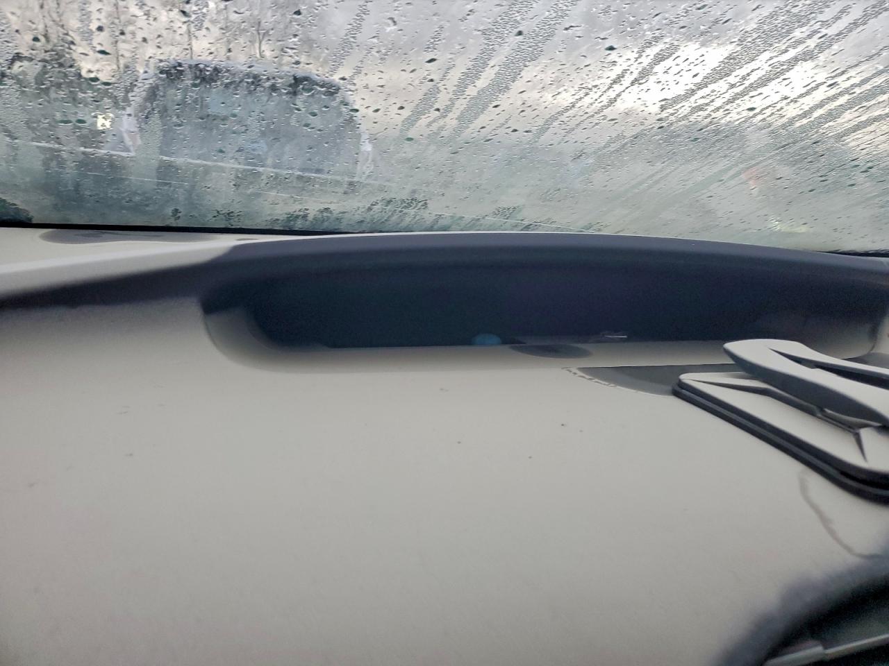 2015 TOYOTA PRIUS photo 9