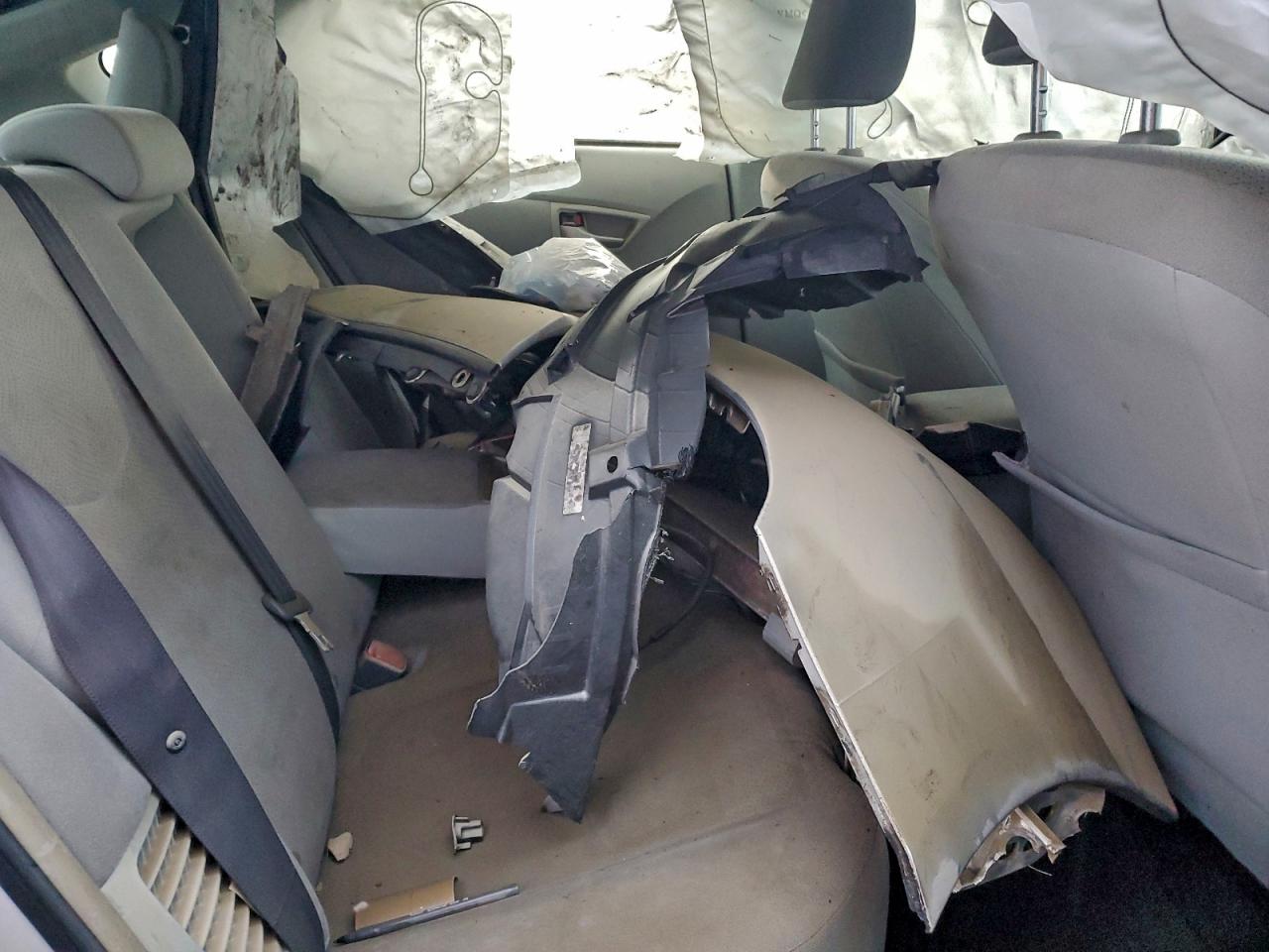 2015 TOYOTA PRIUS photo 11