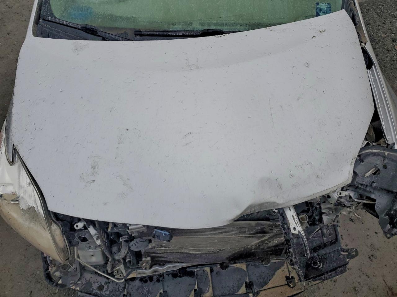 2015 TOYOTA PRIUS photo 12