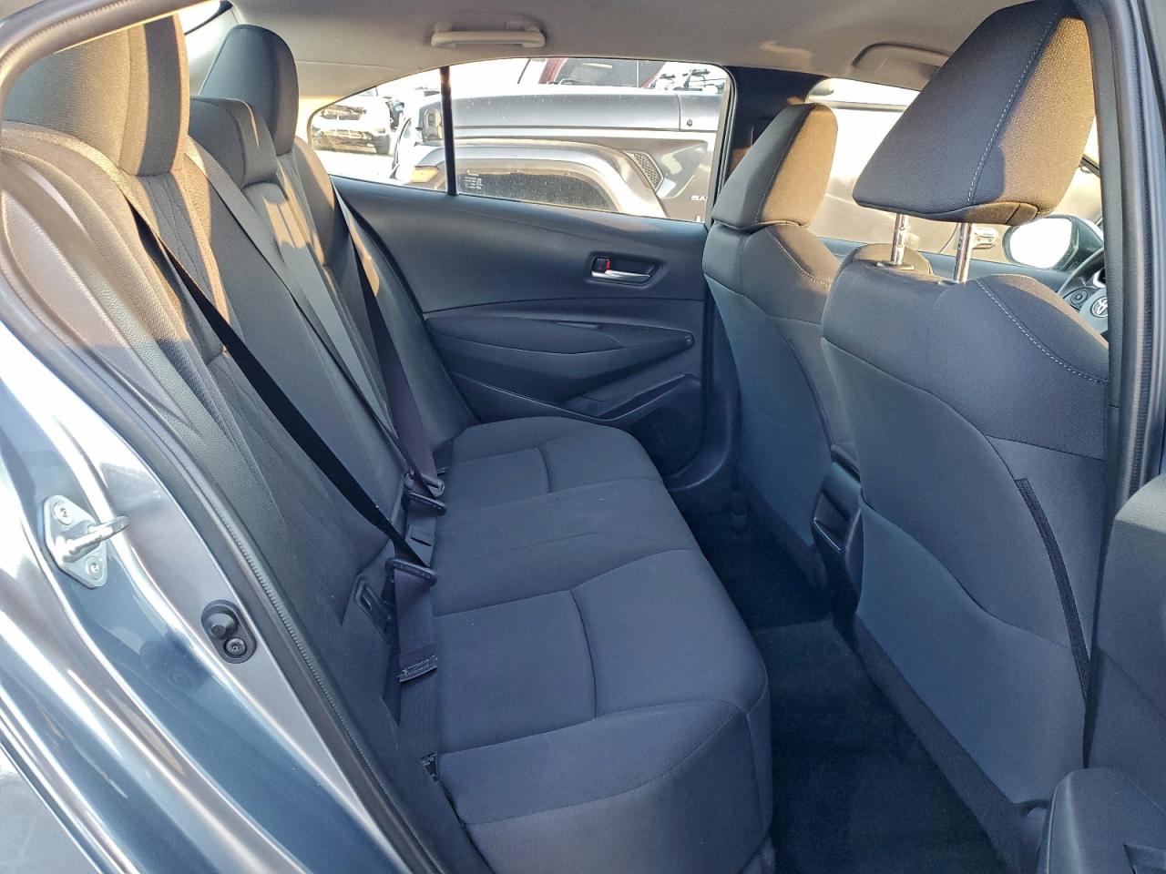2020 TOYOTA COROLLA LE photo 19