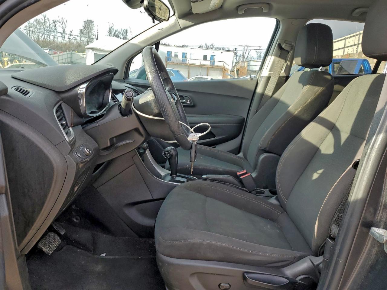 2020 CHEVROLET TRAX LS photo 7