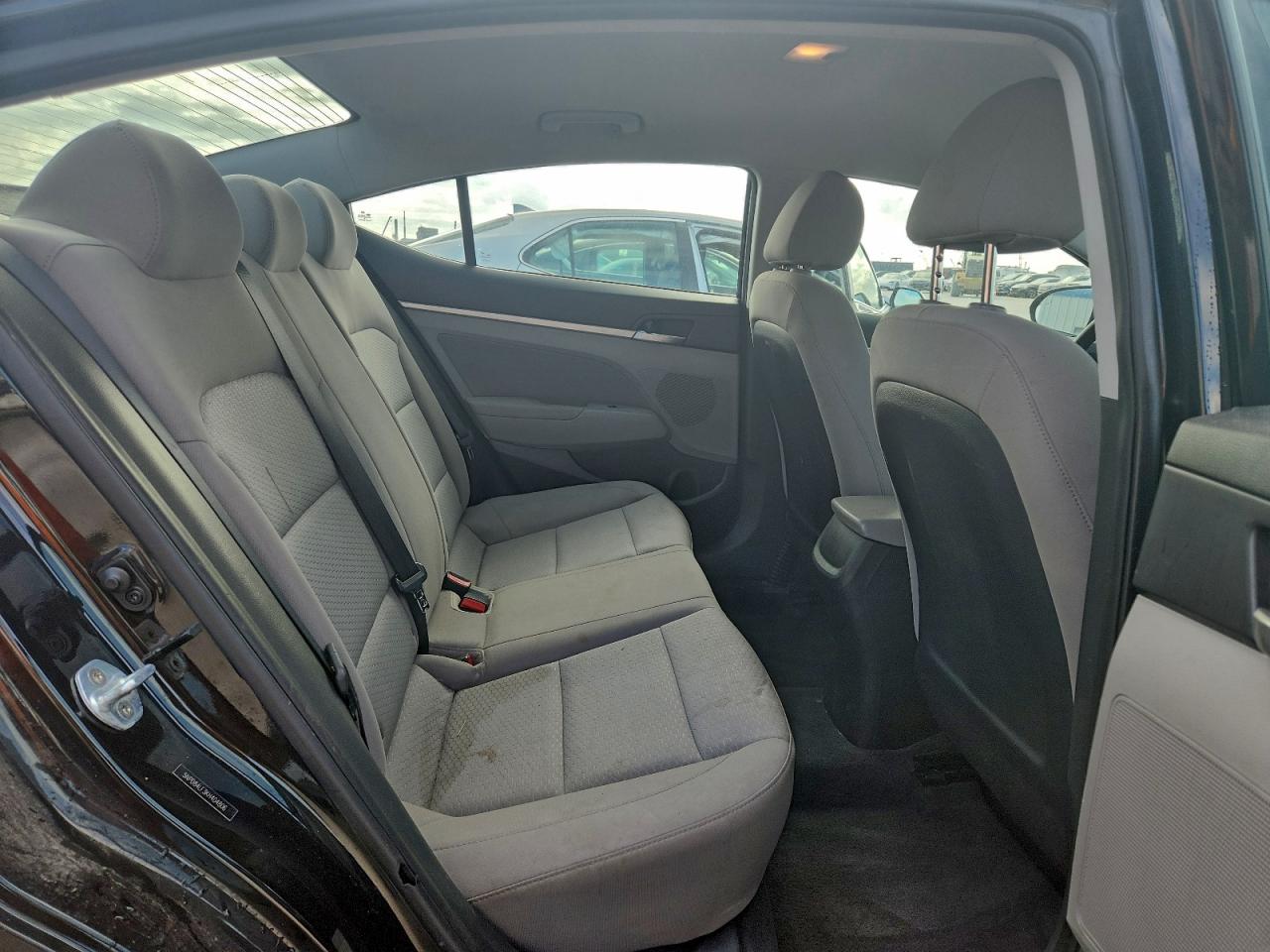 2019 HYUNDAI ELANTRA SEL photo 10