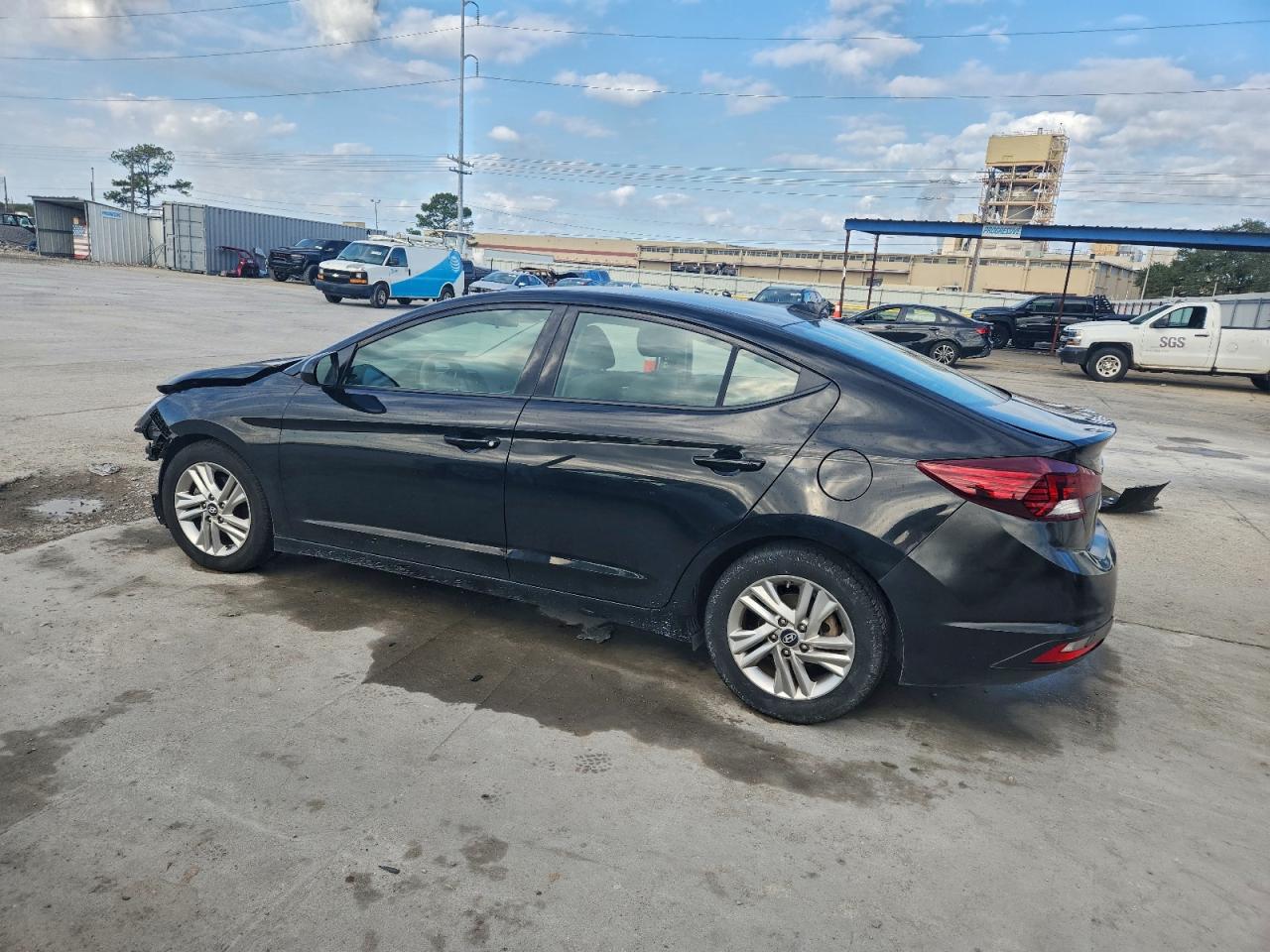 2019 HYUNDAI ELANTRA SEL photo 2