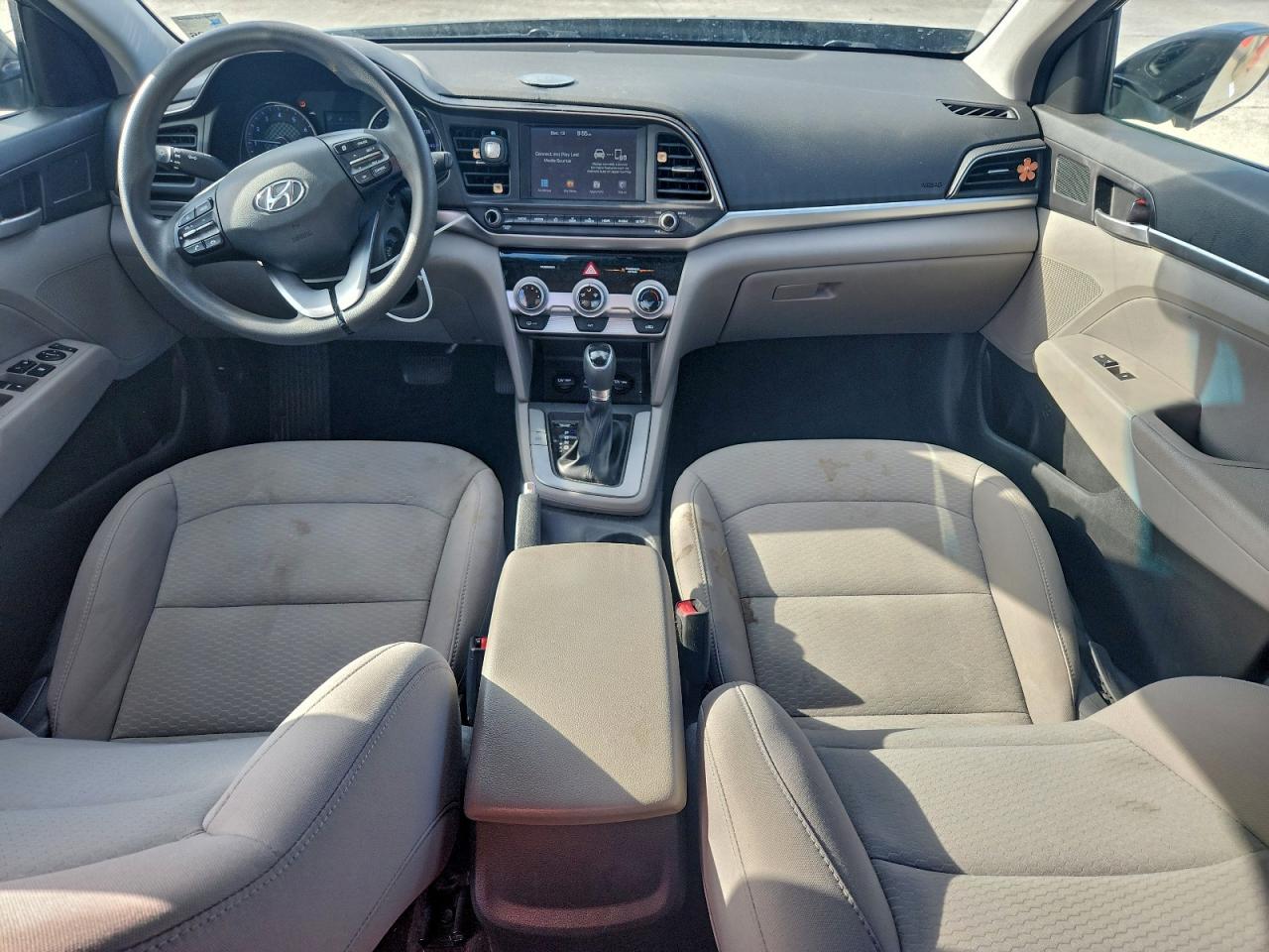 2019 HYUNDAI ELANTRA SEL photo 8