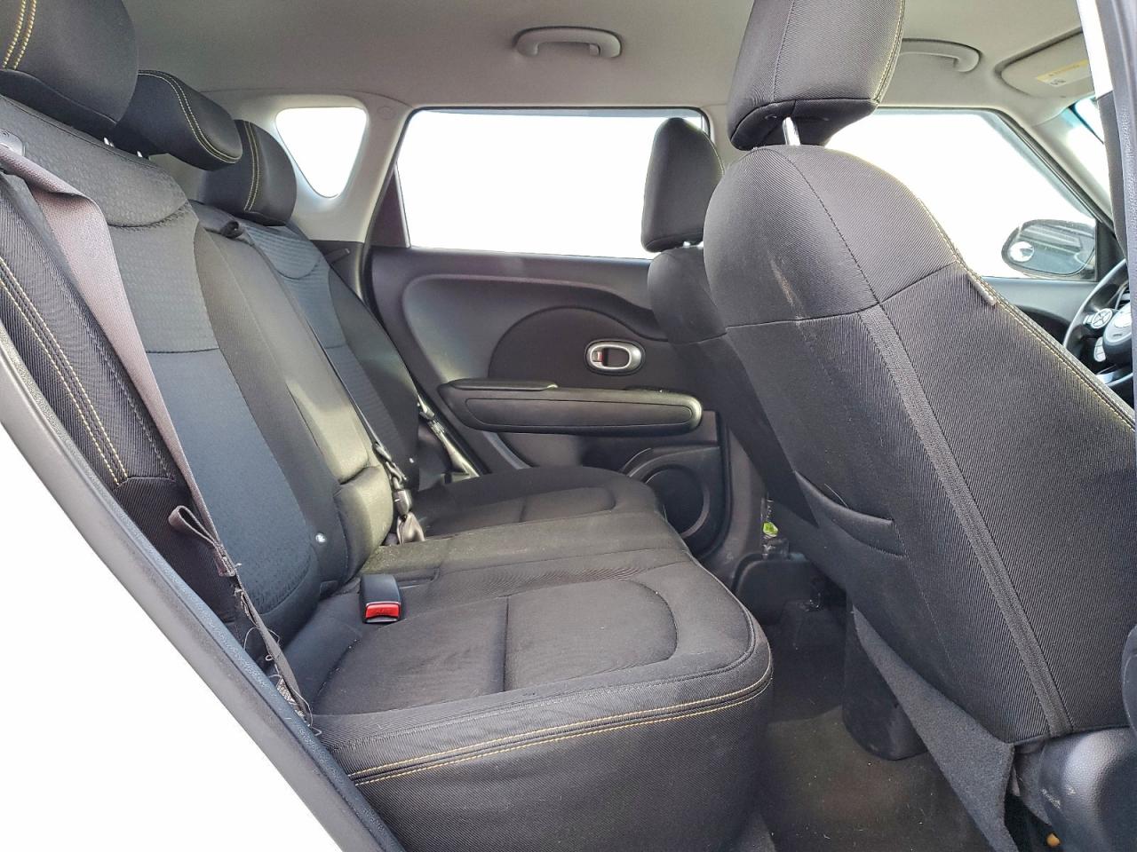 2016 KIA SOUL + photo 10