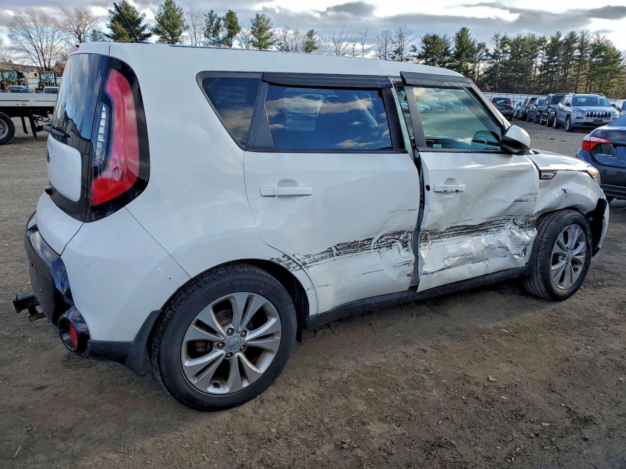 2016 KIA SOUL + photo 3