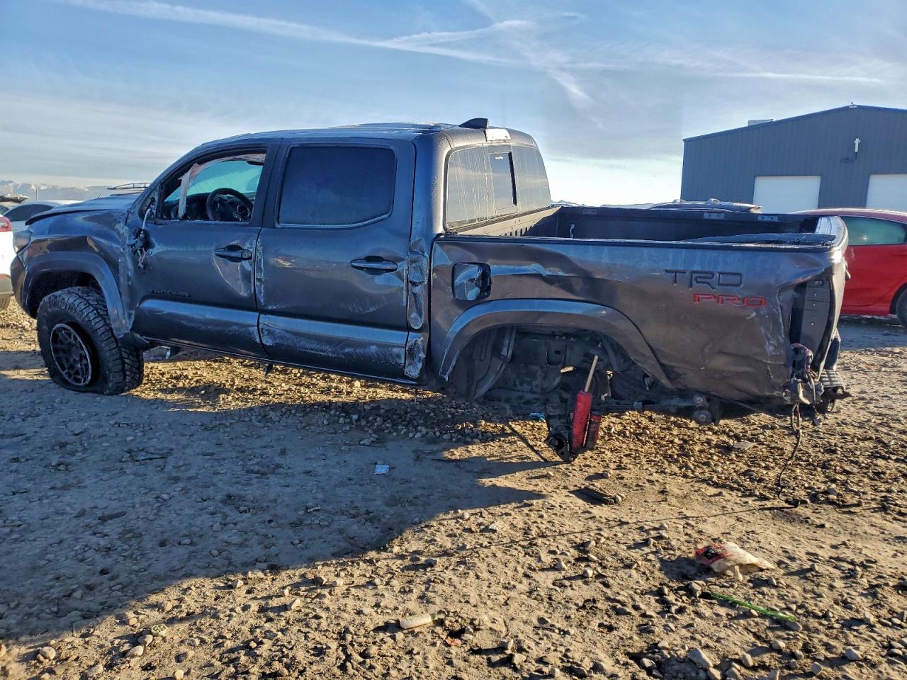 2022 TOYOTA TACOMA DOUBLE CAB photo 2