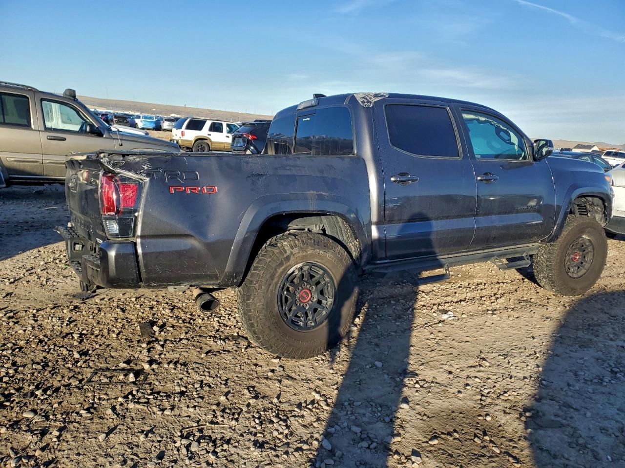2022 TOYOTA TACOMA DOUBLE CAB photo 3